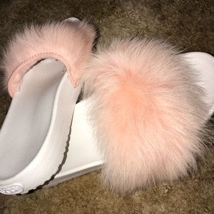 UGG SLIDES